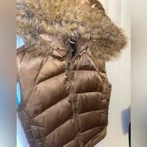 Beautiful North face vest